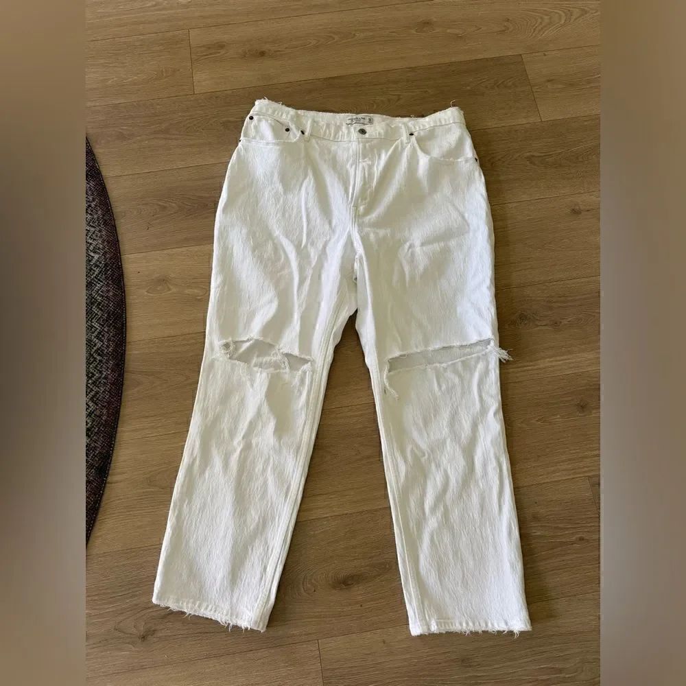 Abercrombie & Fitch 90s straight ultra high rise jean NWT